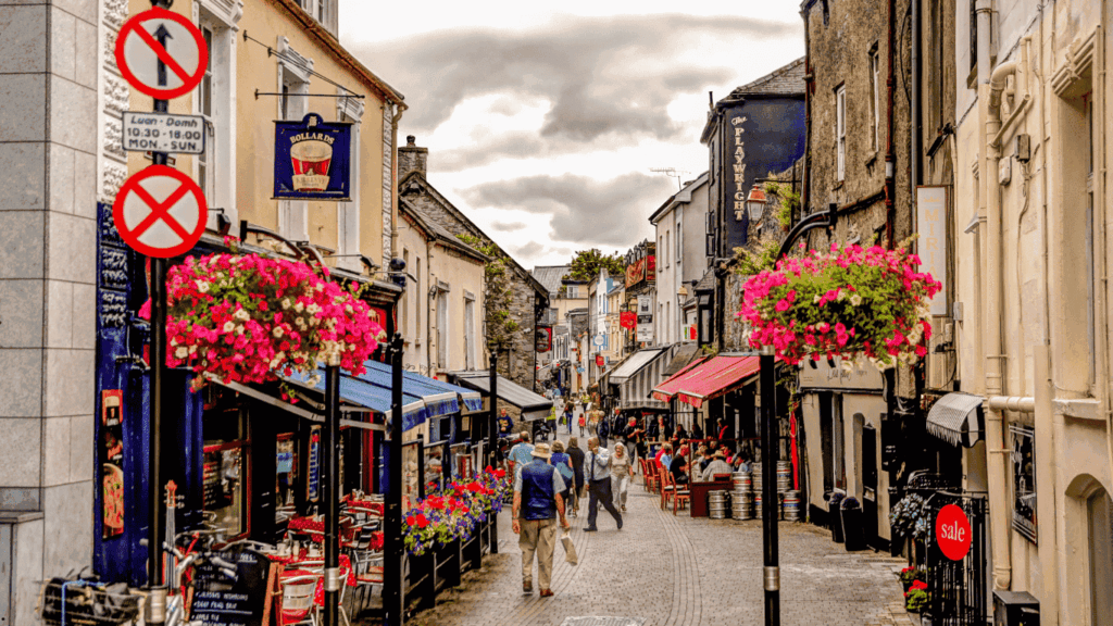 Study in Ireland for international students – street view of Dublin city